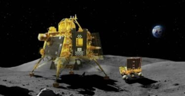 worlds in space race hindi nibandh