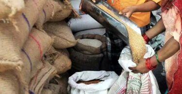 rashan ki dukan par mera anubha in hindi nibandh