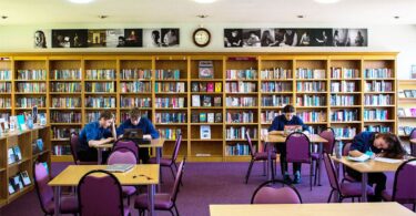school-library-vidyalay ka pustakalay in hindi nibandh